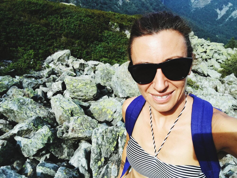 Okulary przeciwsłoneczne w góry – jak wybrać najlepsze modele?