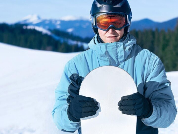 Jak dobrać deskę snowboardową dla początkujących: Poradnik krok po kroku